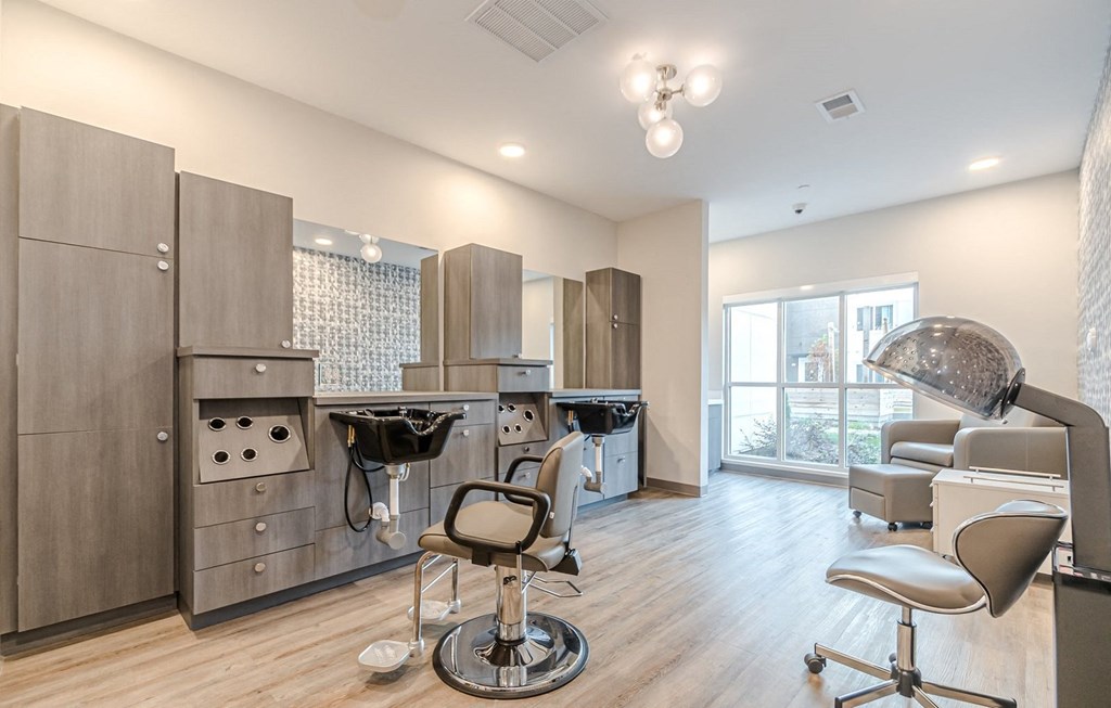 Salon Salon at Briar Park 55+ Apartments, Atlanta Georgia